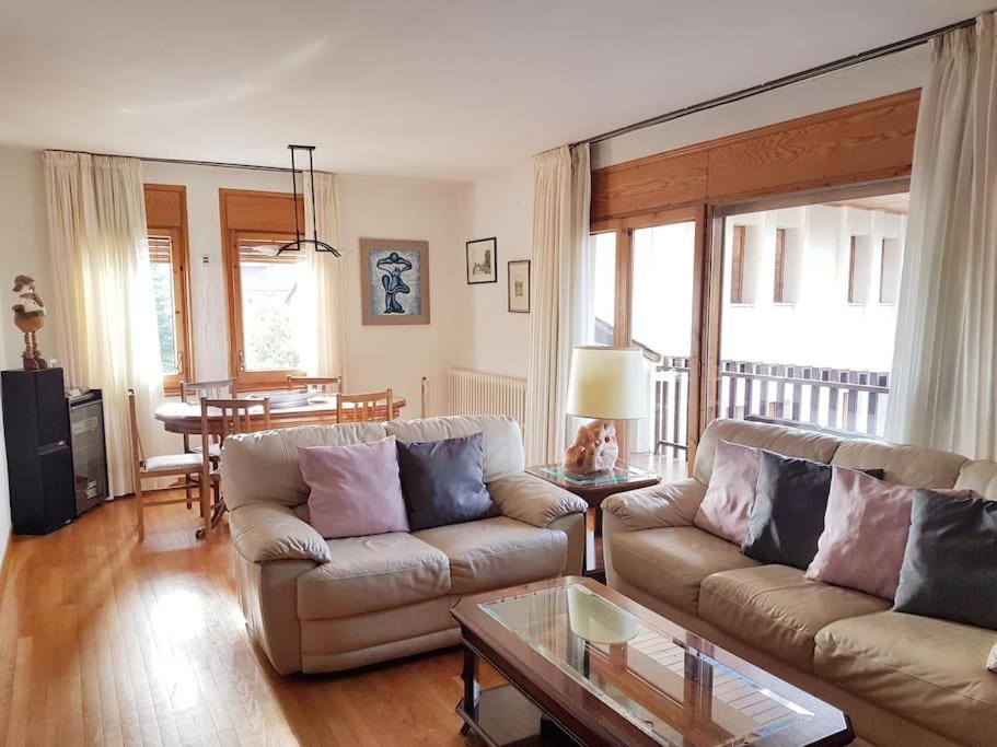 Apartamento Con Encanto San Lorenzo de Morunys Exterior foto
